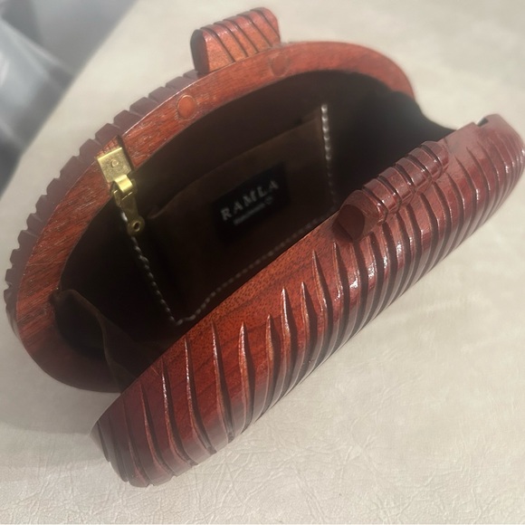 RAMLA Stunning Lola Bag - NWOT  All Hand-made.  🔥🔥🔥🔥Made from sustainable wood. - Picture 5 of 13